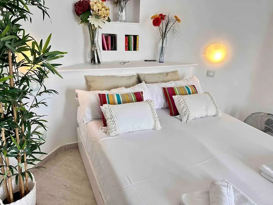 Mirador Paraiso: Superb Sea View location